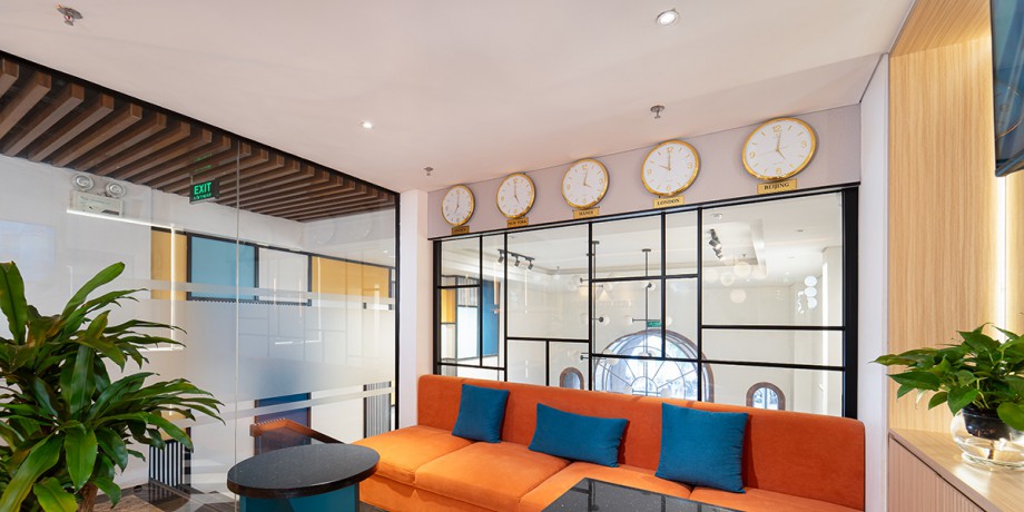 Lobby (1).jpg